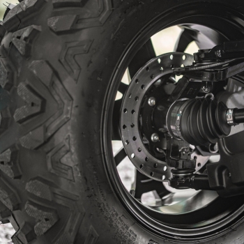 Linhai T-BOSS 670 EPS - foto č. 2