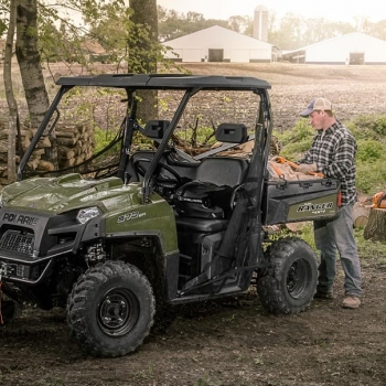 Čtyřkolka POLARIS RANGER® EV - foto č. 3